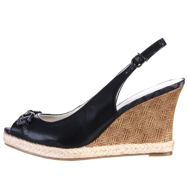 etienne aigner wedges