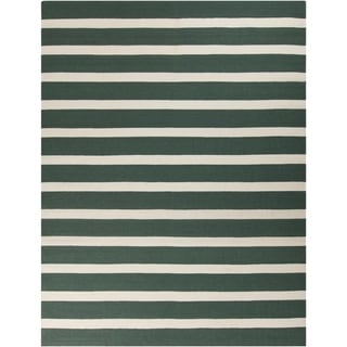 Hand-woven Green Wool Frontier Reversible Area Rug - 8' x 11' - 8' x 11'
