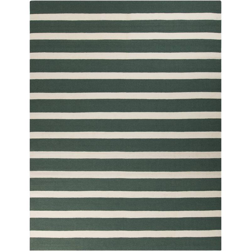 Hand-woven Green Wool Frontier Reversible Area Rug - 8' x 11' - 8' x 11'