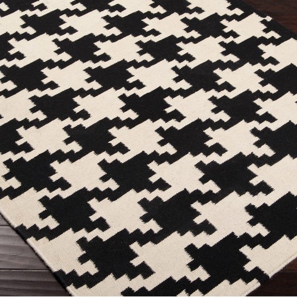 Hand-woven White Wool Barmin Area Rug - 5' x 8'