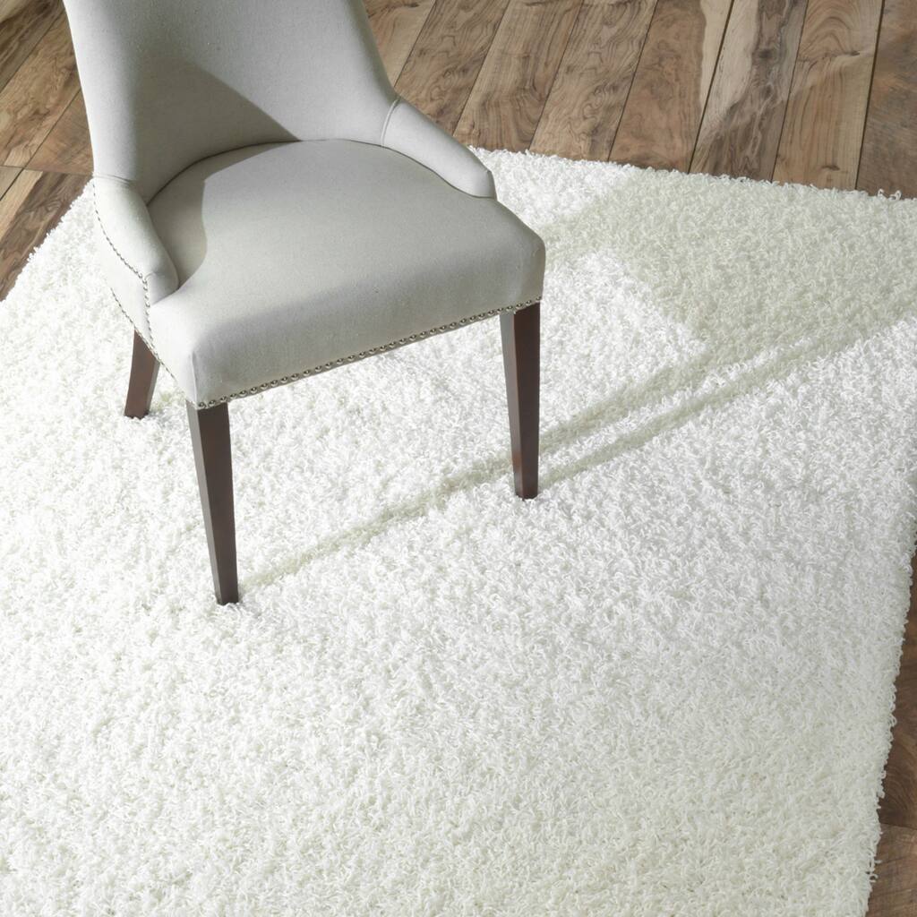 Nuloom Ultra White Shag Rug (5' x 8') - 5' x 8'