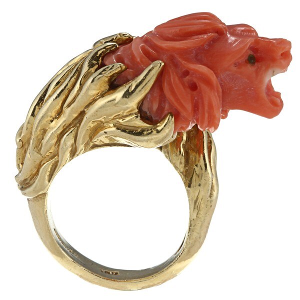 18k Yellow Gold Carved Coral Lion Head Ring Estate and Vintage Rings