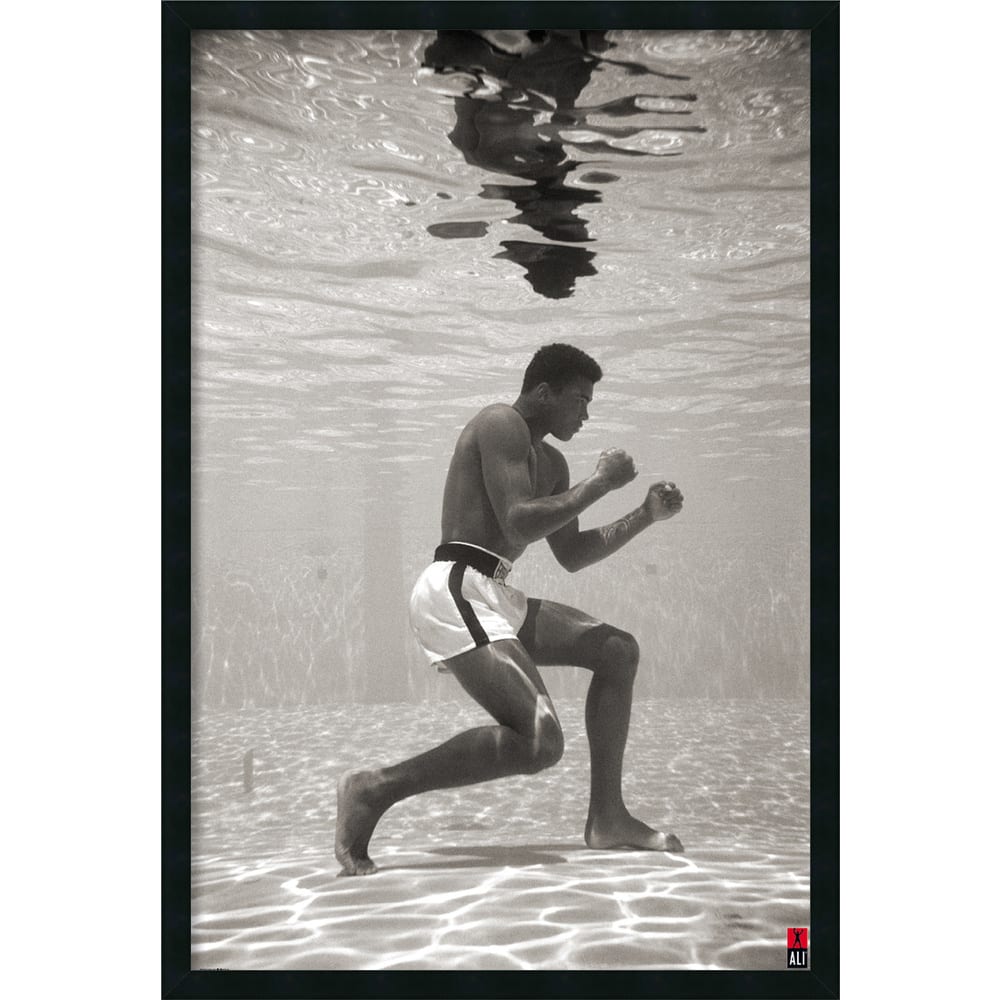 Framed Art Print Ali - Underwater 26 x 38-inch