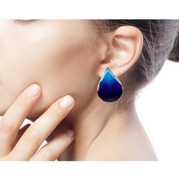 petal earrings