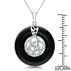 14k Gold Modern Black Onyx and 1/4ct TDW Diamond Circle Necklace