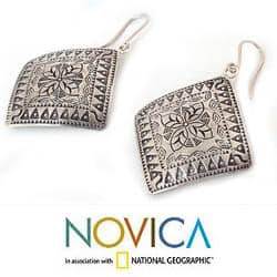 Handmade Sterling Silver 'Hill Tribe Flower' Dangle Earrings (Thailand)