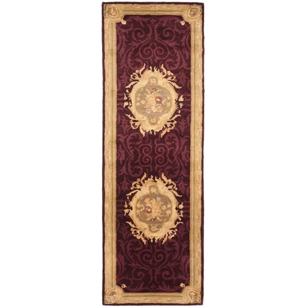 Safavieh Handmade French Aubusson Red Premium Wool Rug - 2'6" x 8'