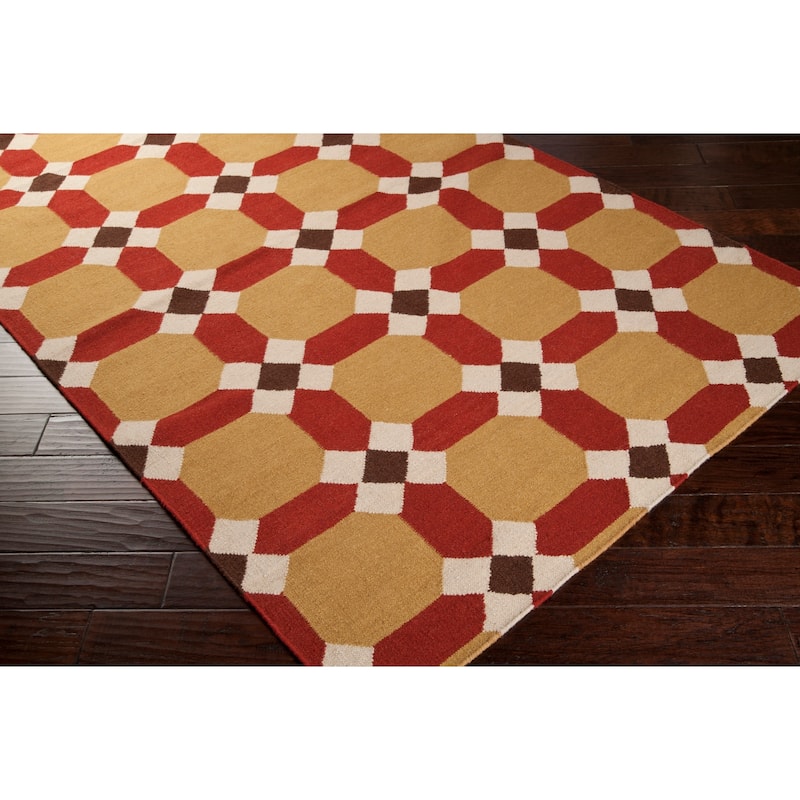 Hand-woven Red Anchor Wool Area Rug - 5' x 8' - 5' x 8'
