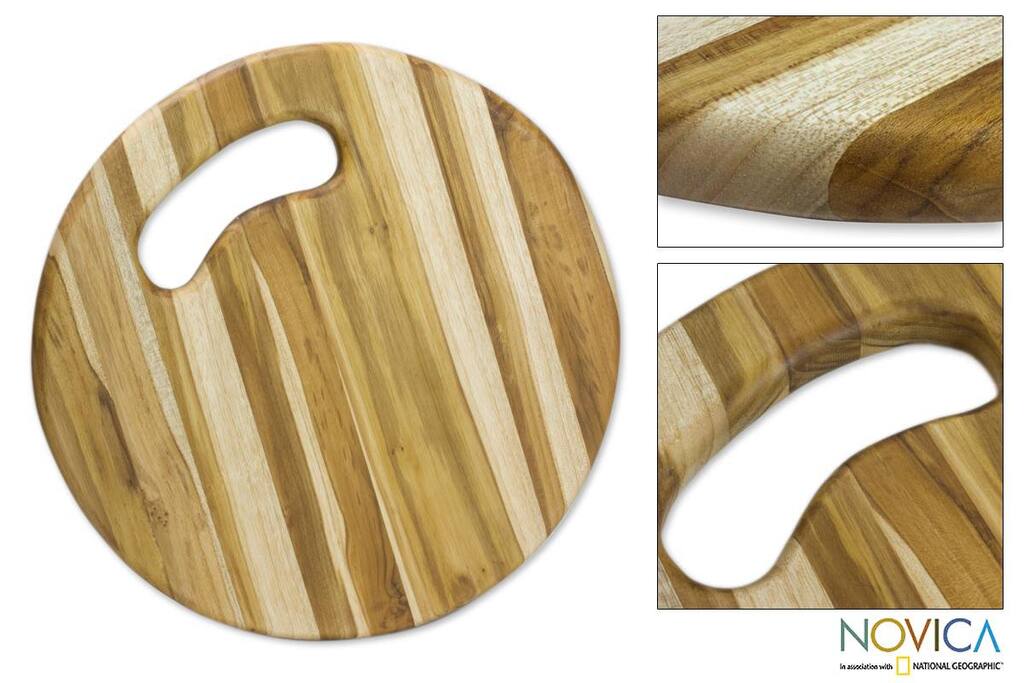 Handmade Teakwood 'Circle of Life' Cutting Board (Guatemala)