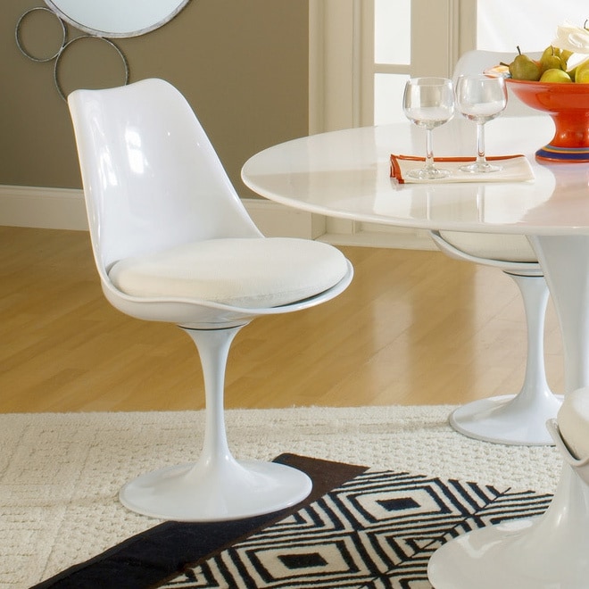 Eero Saarinen Style Tulip Dining Chair With White Cushion Eero Saarinen Style Tulip Dining Chair With White Cushion