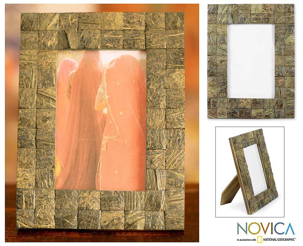 Coconut Shell 'Nature's Muse' Photo Frame 4x6 (India)
