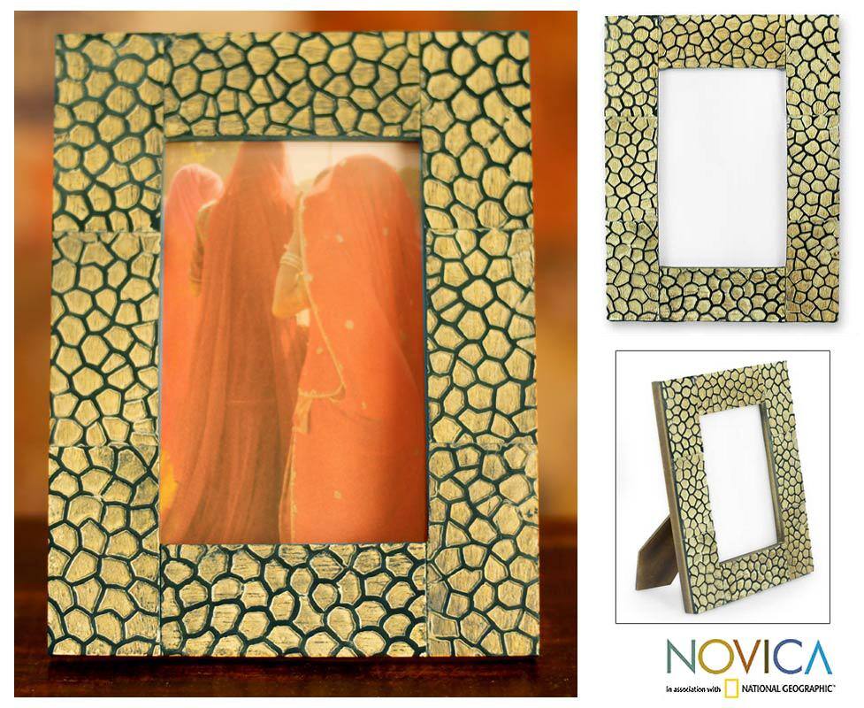 Horn 'Floral Honeycomb' Photo Frame 4x6 (India)