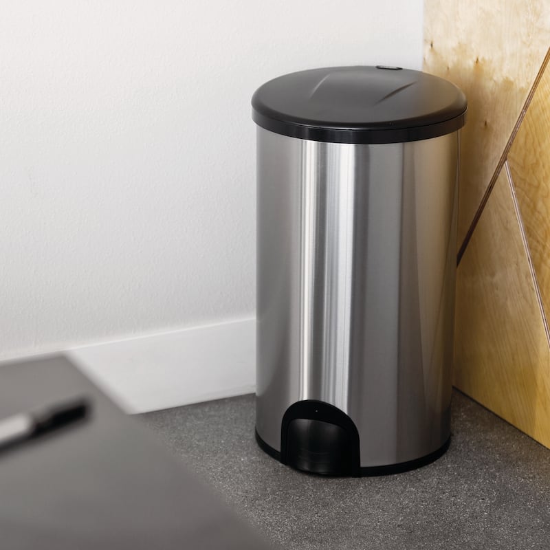 TTT-45-8 Garbage Recepticle