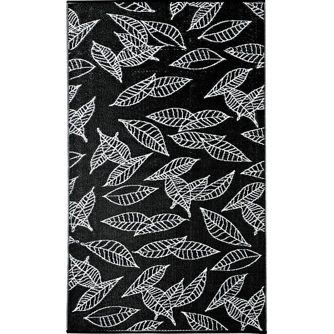 b.b.begonia Arctic Reversible Design Black and White Outdoor Area Rug - 4' x 6'