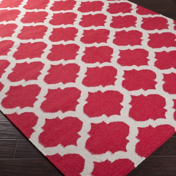 Hand-woven Red Caroni Wool Rug (5' x 8')