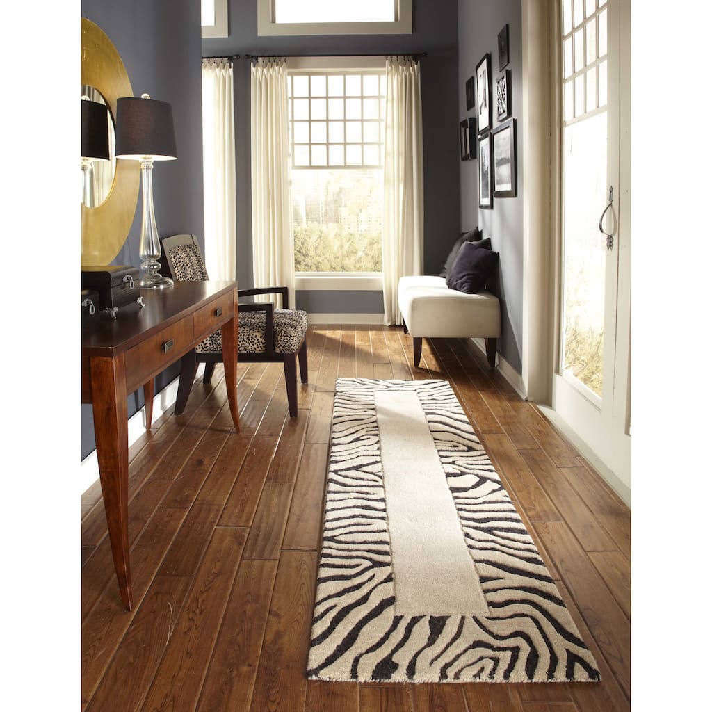 Liora Manne Handmade Skin Beige Wool Rug (3'6 x 6'6) - 3'6" x 6'6"