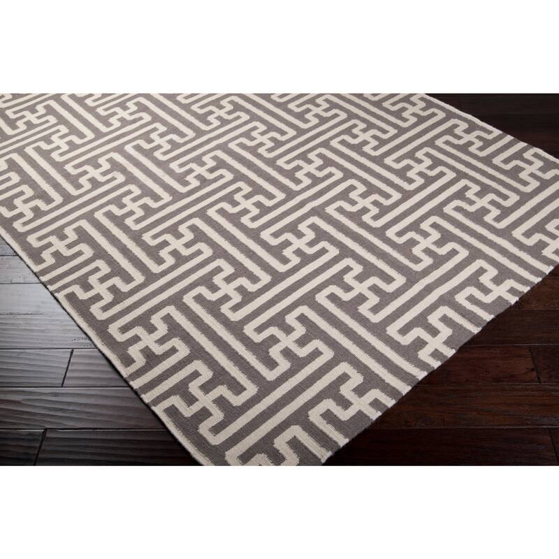 Hand-woven Beige Queens Bay Wool Area Rug - 2'6" x 8' Runner - 2'6" x 8' Runner - 2'6" x 8' Runner - Tan/Cream