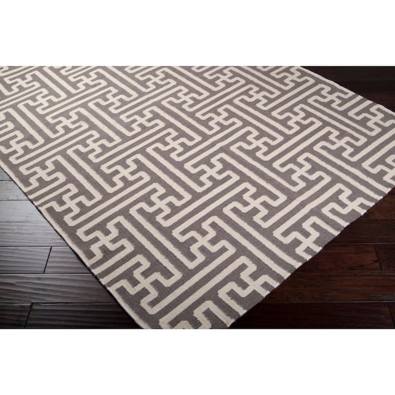 Hand-woven Beige Queens Bay Wool Area Rug - 2'6" x 8' Runner - 2'6" x 8' Runner