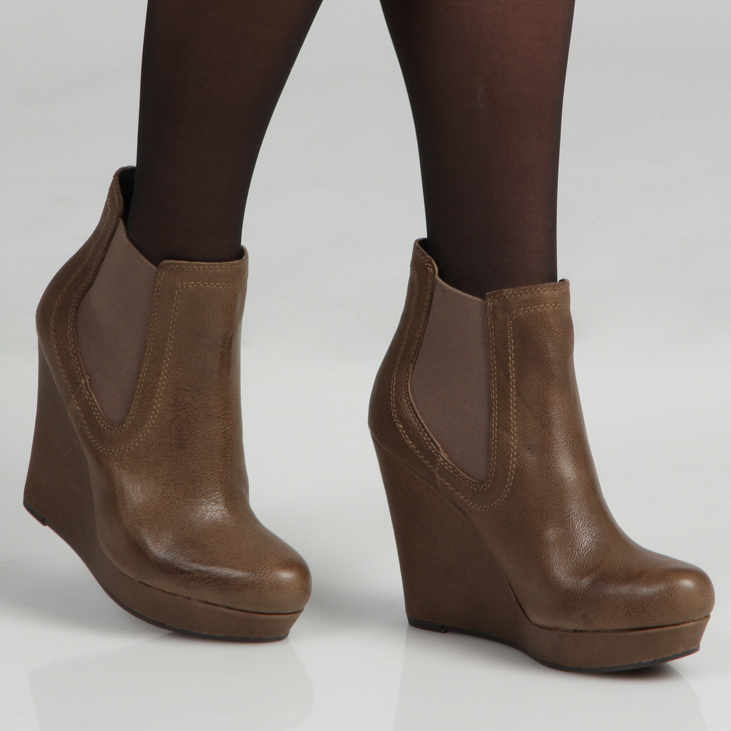 seychelles wedge booties