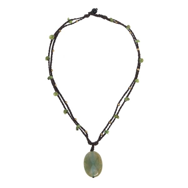 Handmade Green Petal Agate Brass Adorned Necklace (Thailand)
