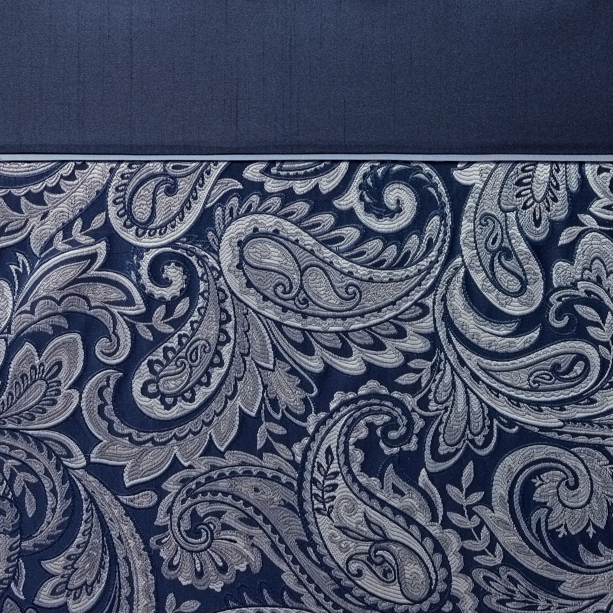 Details about   Madison Park Aubrey Shower Curtain Paisley Jacquard Pieced Microfiber Faux Silk 