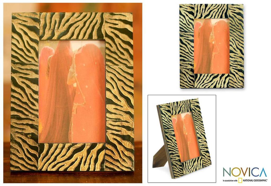 Handcrafted Horn 'Tiger' Photo Frame 4x6 (India)