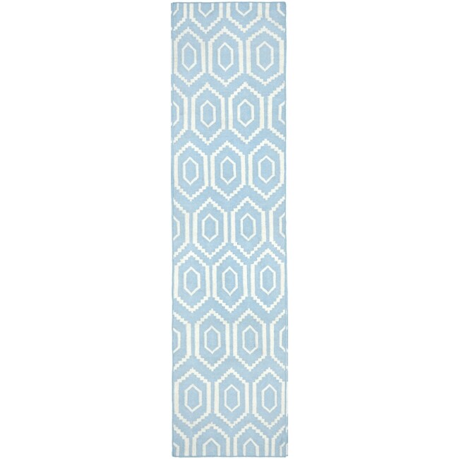 Safavieh Hand woven Moroccan Dhurrie Blue/ Ivory Wool Rug (26 X 12)