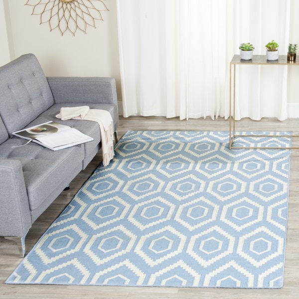 Safavieh Hand-woven Moroccan Reversible Dhurrie Blue/ Ivory Wool Rug (9' x 12')