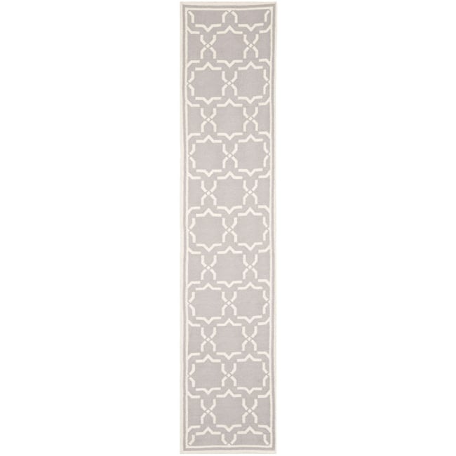 Safavieh Transitional Handwoven Moroccan Dhurrie Gray/ Ivory Wool Rug (26 X 12)