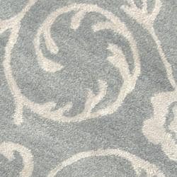 Handmade Rose Scrolls Grey New Zealand Wool Rug (2'6 x 12') Safavieh Runner Rugs