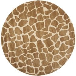 African Adventure Giraffe Skin Design Area Rug (5’ x 7’) - Free