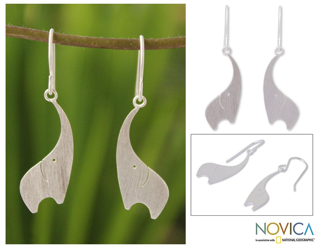 Handmade Sterling Silver 'Elephant Greeting' Dangle Earrings (Thailand)