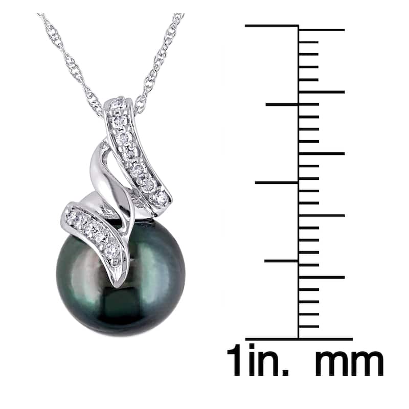 Miadora 10k White Gold Tahitian Black Pearl and 1/10ct TDW White Diamond Necklace (H-I, I2-I3)