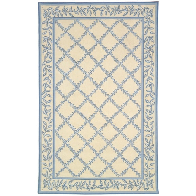 Safavieh Hand-hooked Trellis Ivory/ Light Blue Wool Rug (5'3 x 8'3)