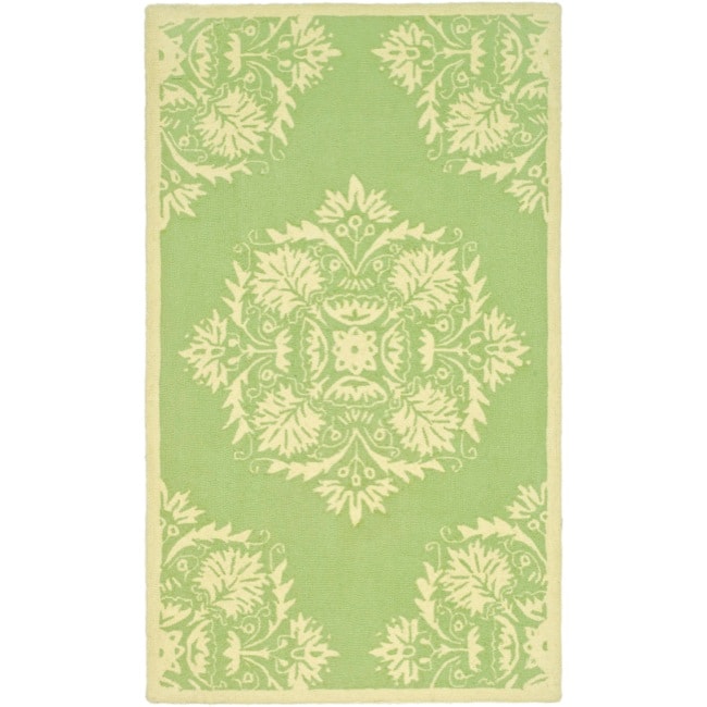 Hand hooked Chelsea Green Wool Rug (26 X 4)