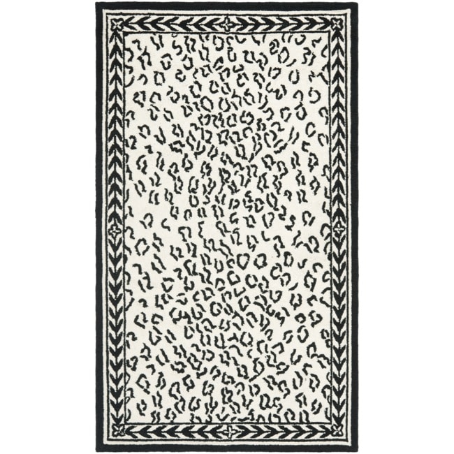 Hand hooked Chelsea Leopard White Wool Rug (26 X 4)