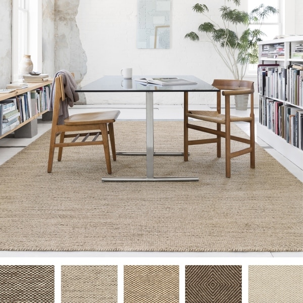 Hand-woven Cape Cod Wool/ Cotton Rug - 5 x 7'6