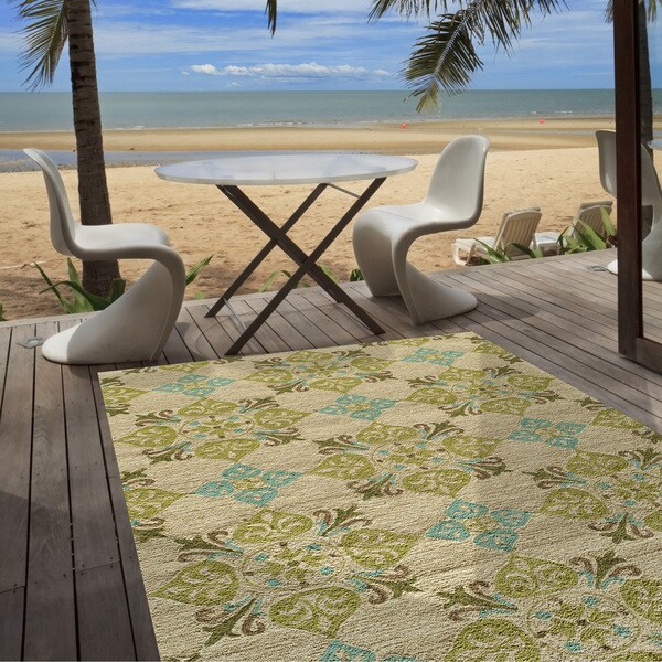 Shop Momeni Veranda Beige Pool Tile Indoor/Outdoor Rug - 5' x 8' - Free