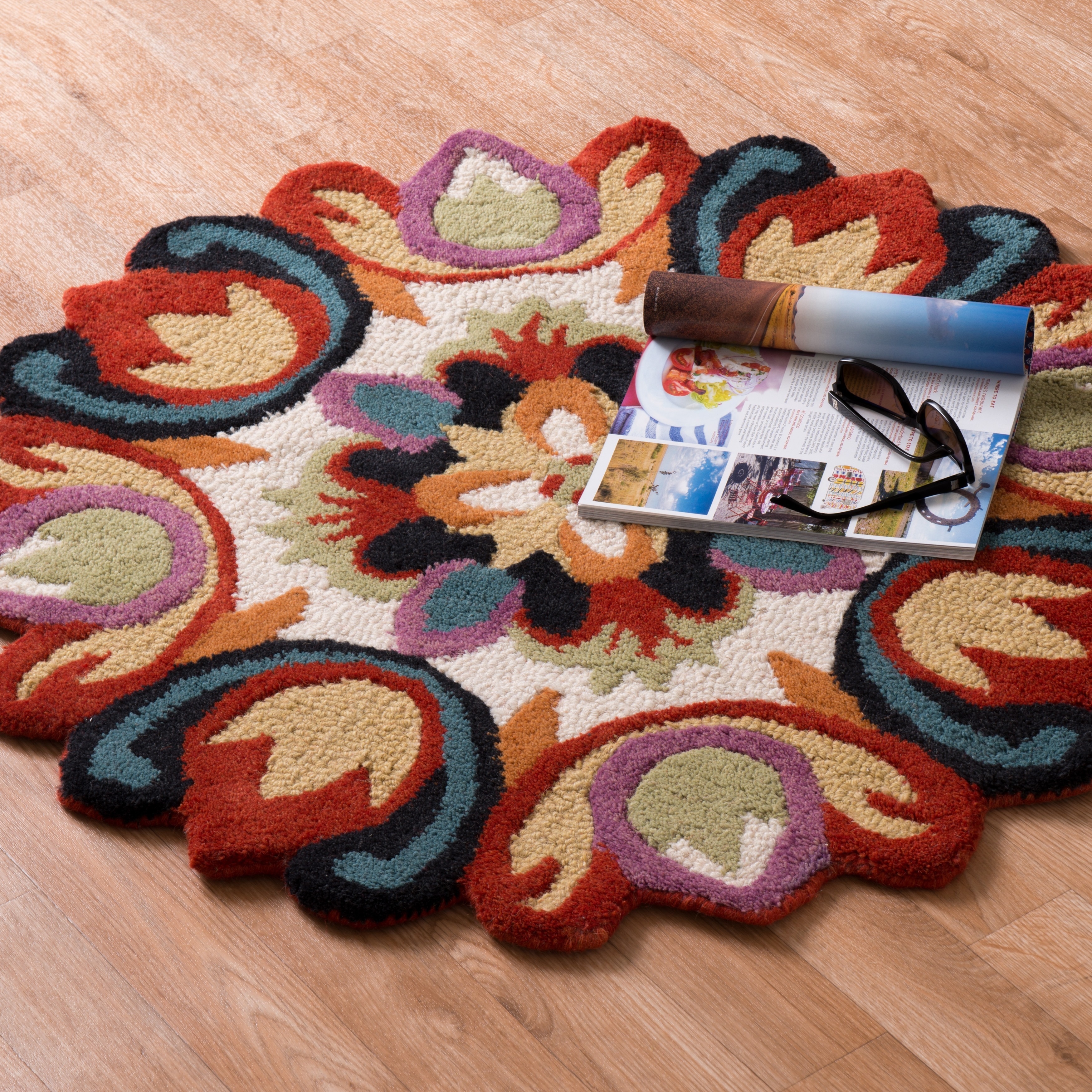 Hand Tufted Lucinda Multi Wool Rug (30 Round)