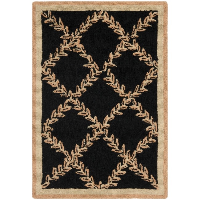 Hand hooked Trellis Black/ Beige Wool Rug (18 X 26)