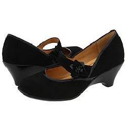 Softspots Aster Black Suede Pumps/Heels