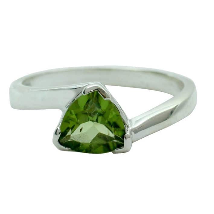 Handmade Sterling Silver 'Scintillating Jaipur' Peridot Ring (India)