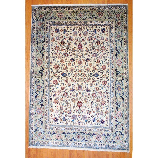 Persian Hand knotted Isfahan Ivory/ Light Green Wool Rug (96 x 14