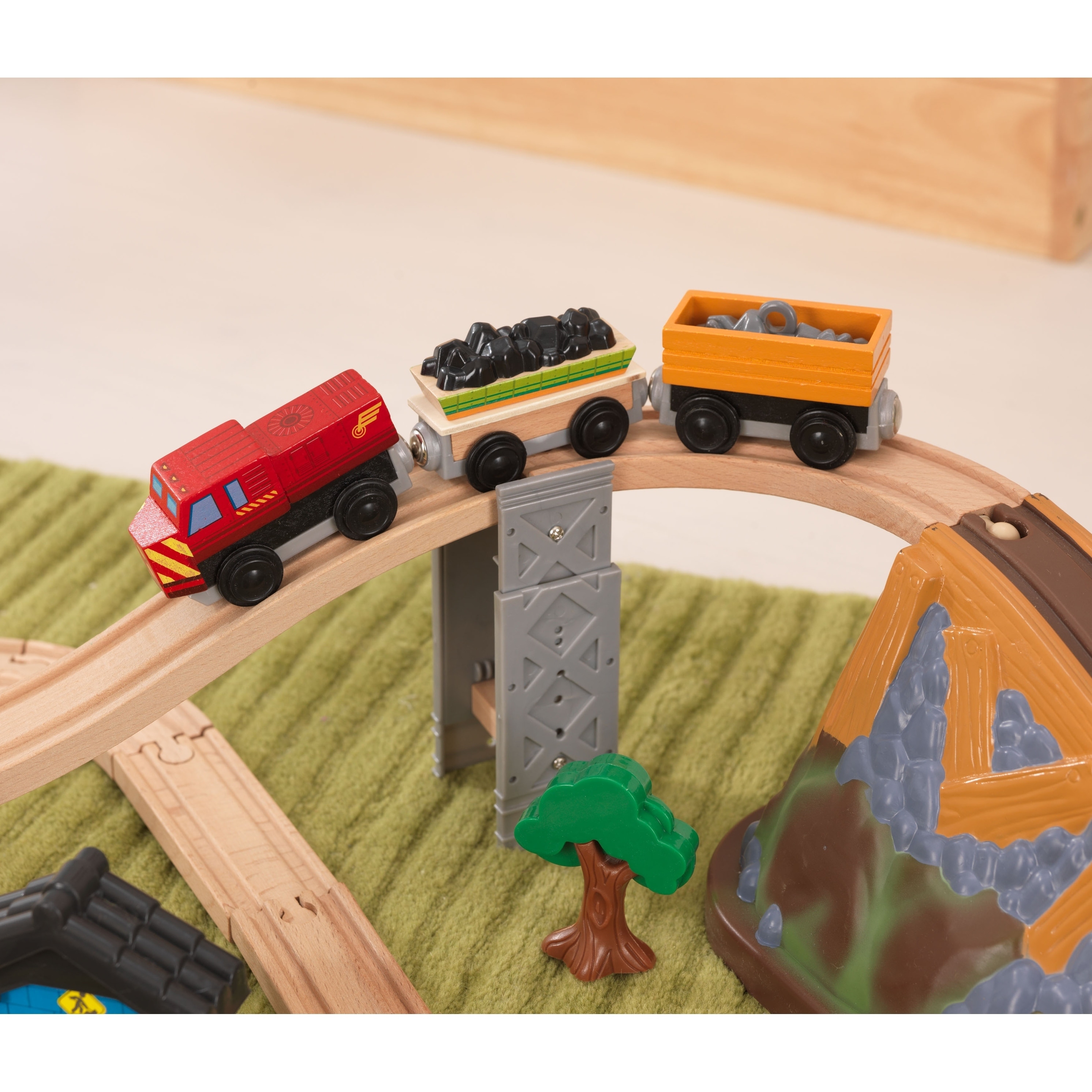 bucket top construction train set