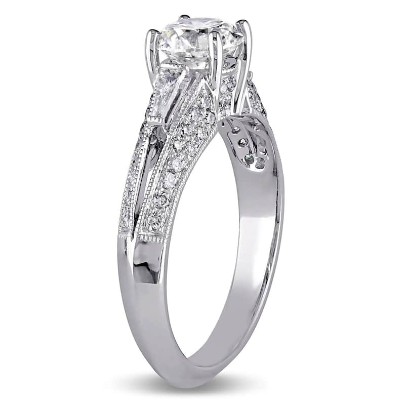 Miadora Signature Collection 14k White Gold 1 1/2ct TDW Taper Baguette Diamond Ring