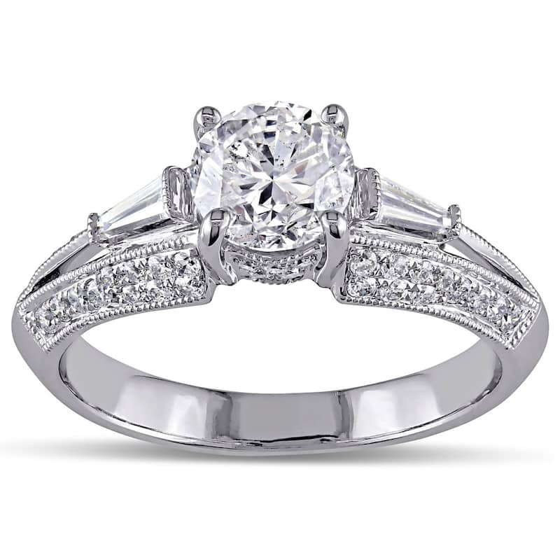 Miadora Signature Collection 14k White Gold 1 1/2ct TDW Taper Baguette Diamond Ring - 7.5