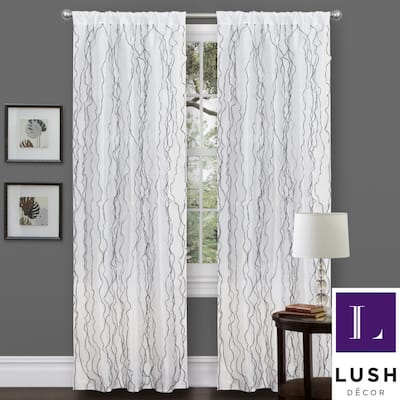 Lush Decor L'Amour Eternel Black/ White Faux Silk 84-inch Novelty Curtain Panel - 42"w x 84"l