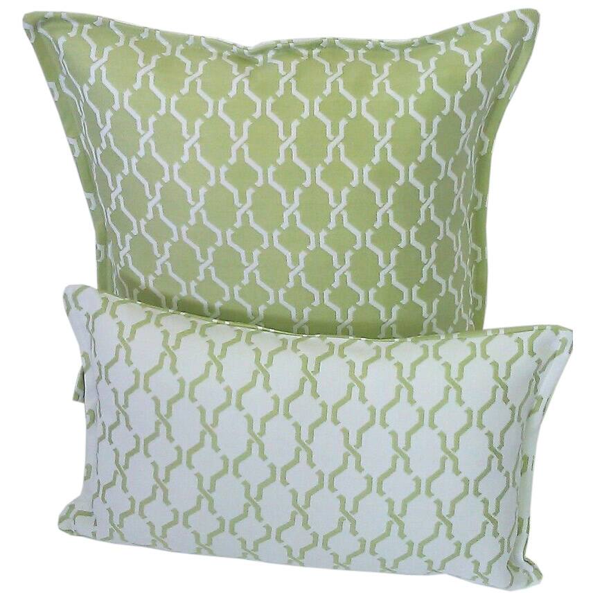 Corona Decor Green and White Indoor/ Outdoor Decorative Throw Pillow (Set of 2)