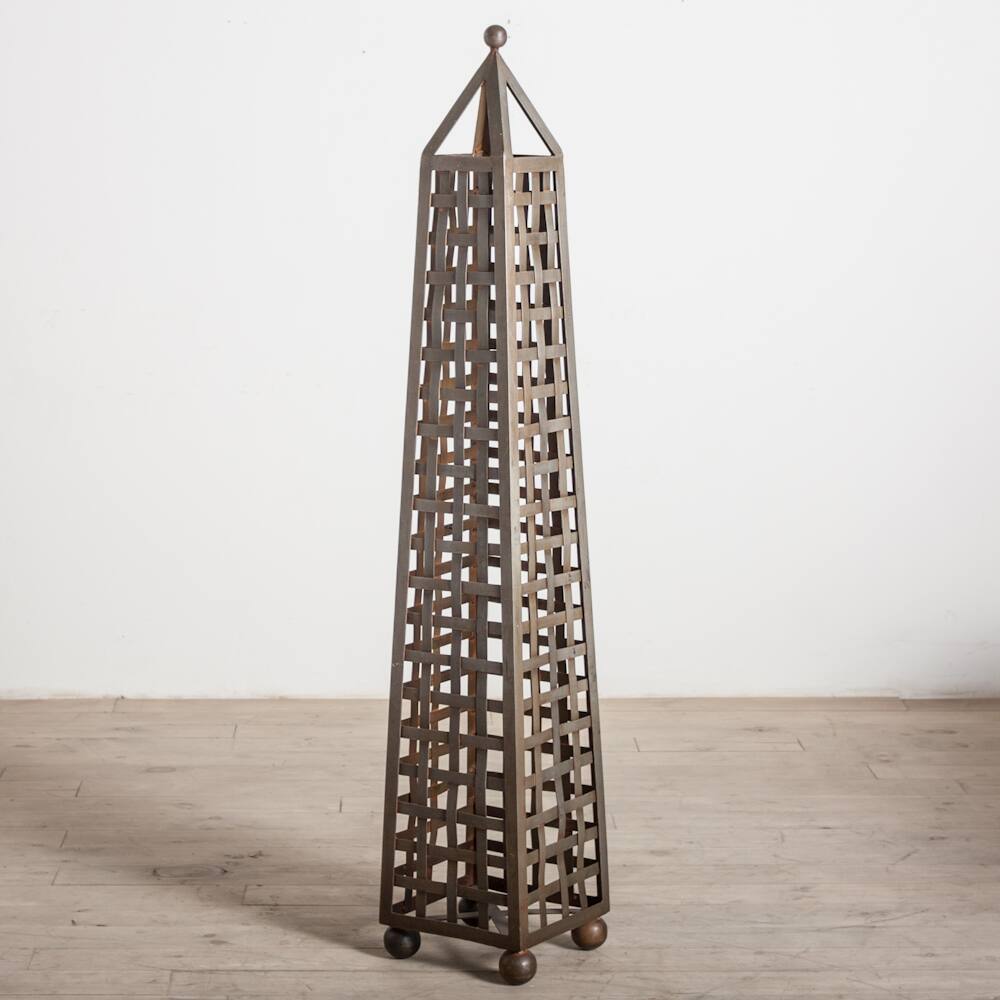 Natural Iron Topiary Frame (India)