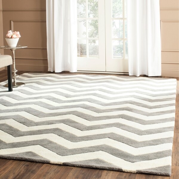 Safavieh Handmade Moroccan Chatham Chevron Dark Grey/ Ivory Wool Rug - 8' x 10'